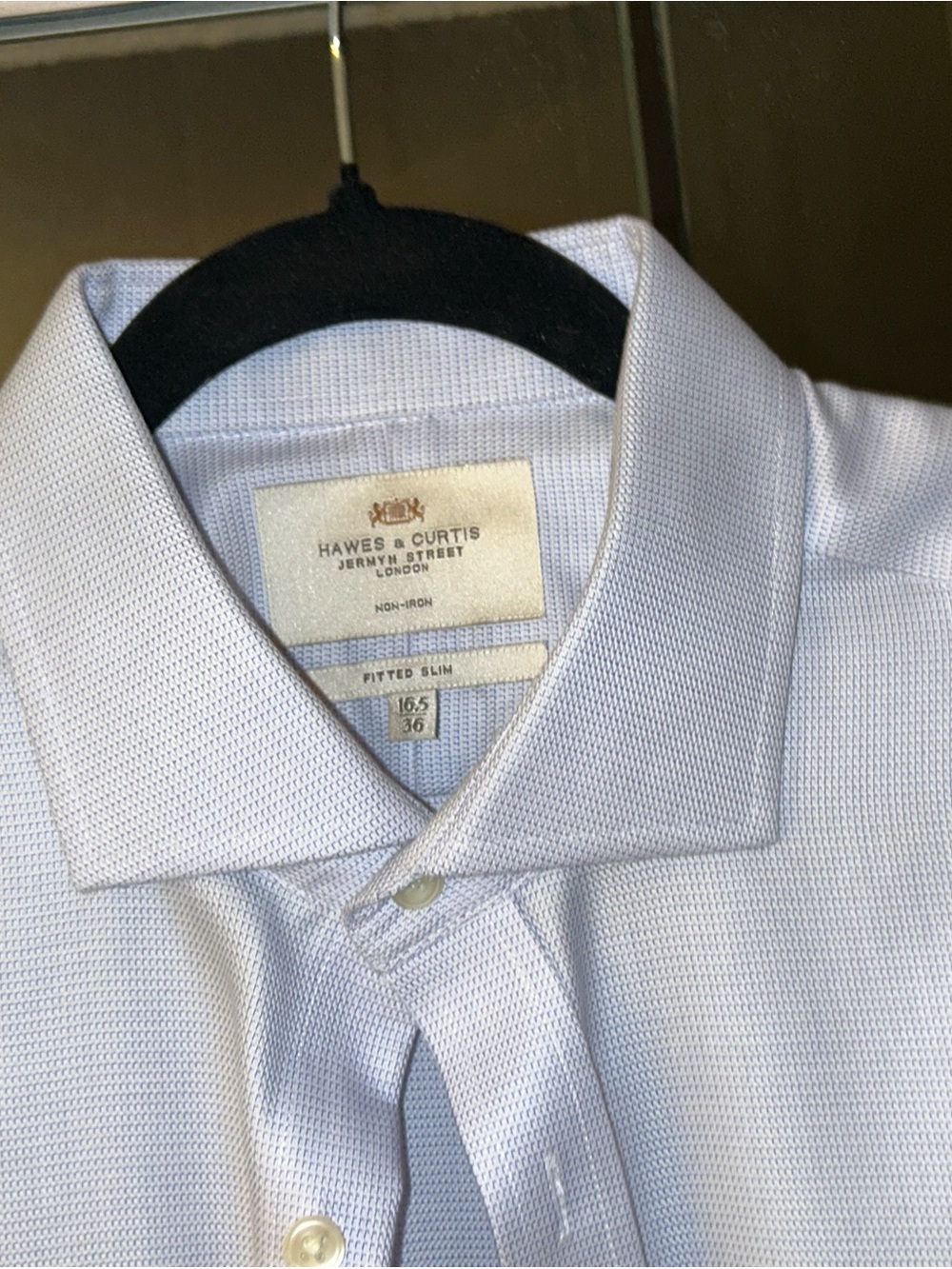 Hawes & Curtis Light Blue Fitted Dress Shirt - Non-Iron